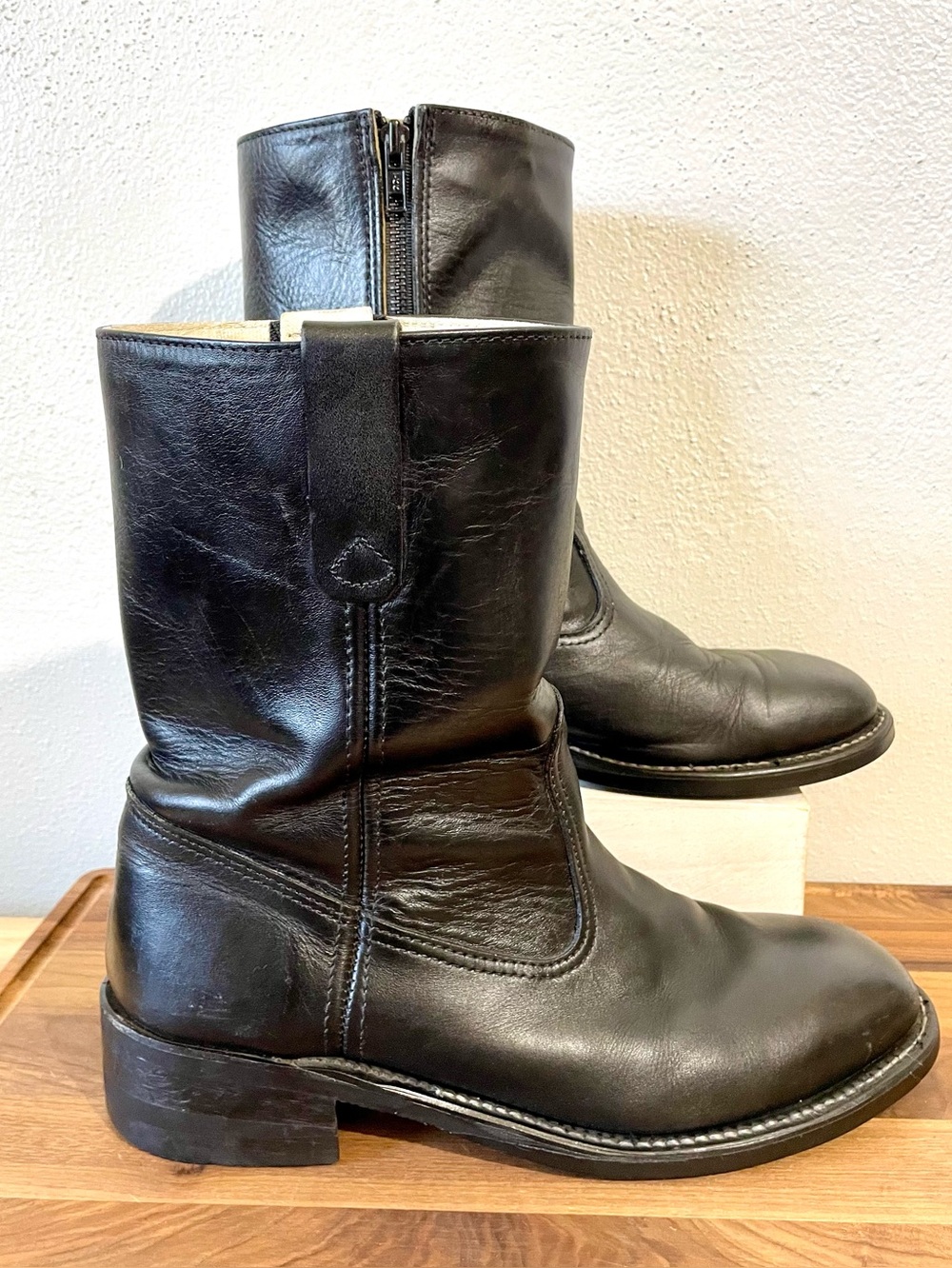 Work & Sport Black Leather Zip Work Boots Vibram Sole Made In USA Sz 9.5 Logger